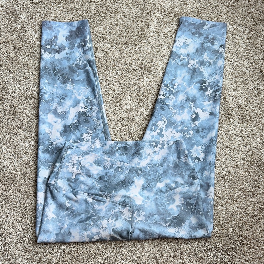 Evolution and Creation Crossover Leggings